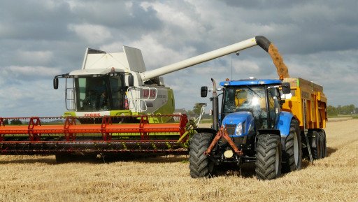 Understanding the Comprehensive Costs of a Farm Tractor