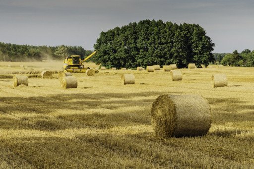 comprehensive costs of a farm tractor